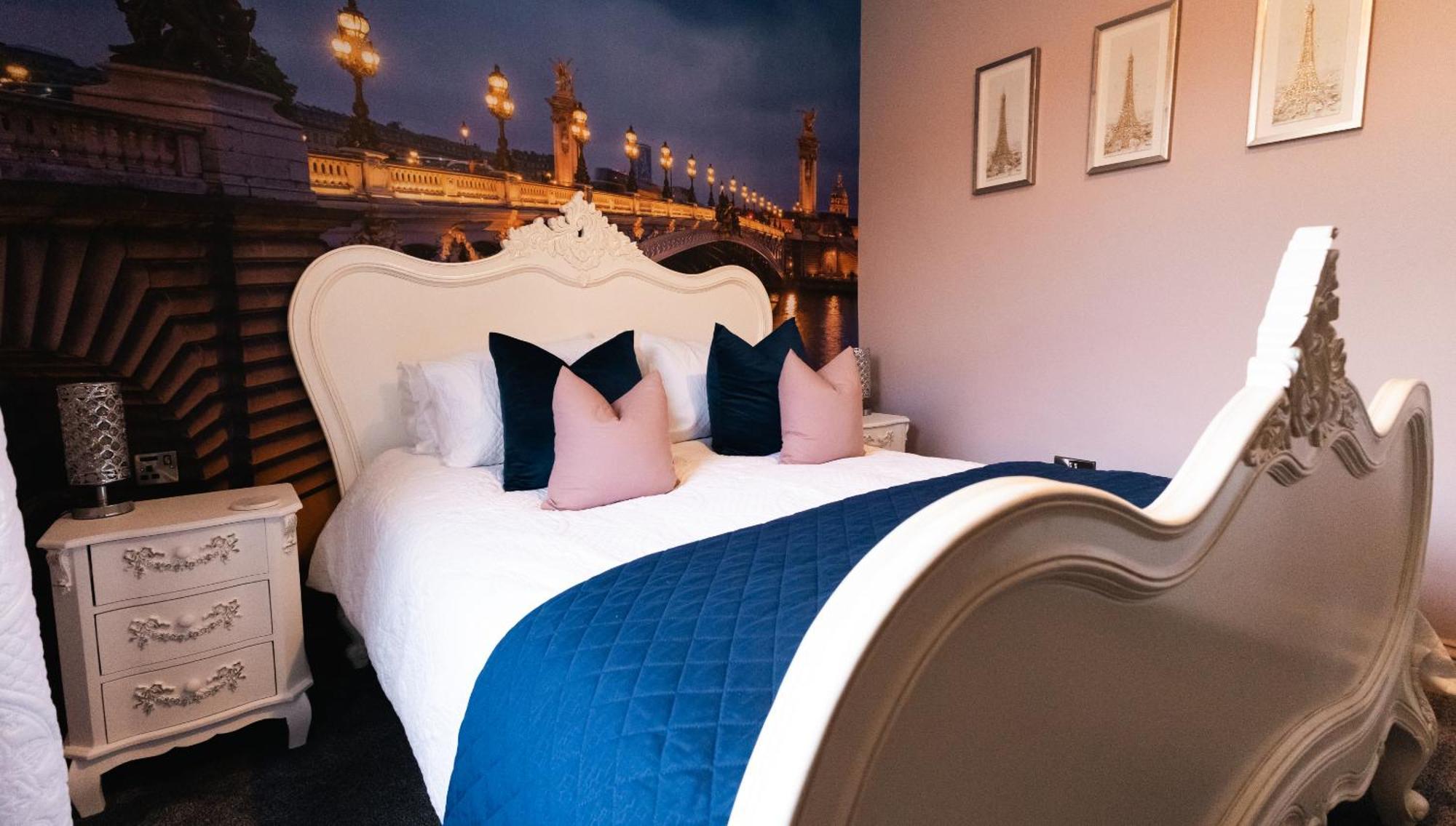 St Hildas Complex 5*